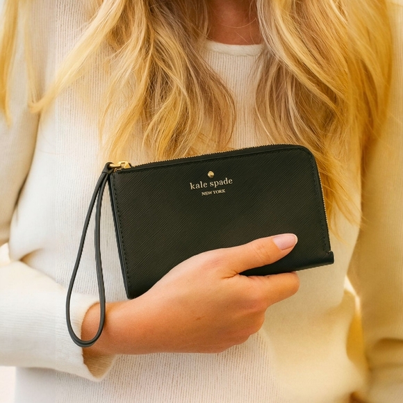 kate spade Handbags - Kate Spade | Lucy L-Zip Wristlet | Black | Small